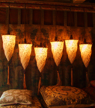 Fortuny Lamp Cesendello on a Rod Silk Buy from www.luminosodesign.com 
